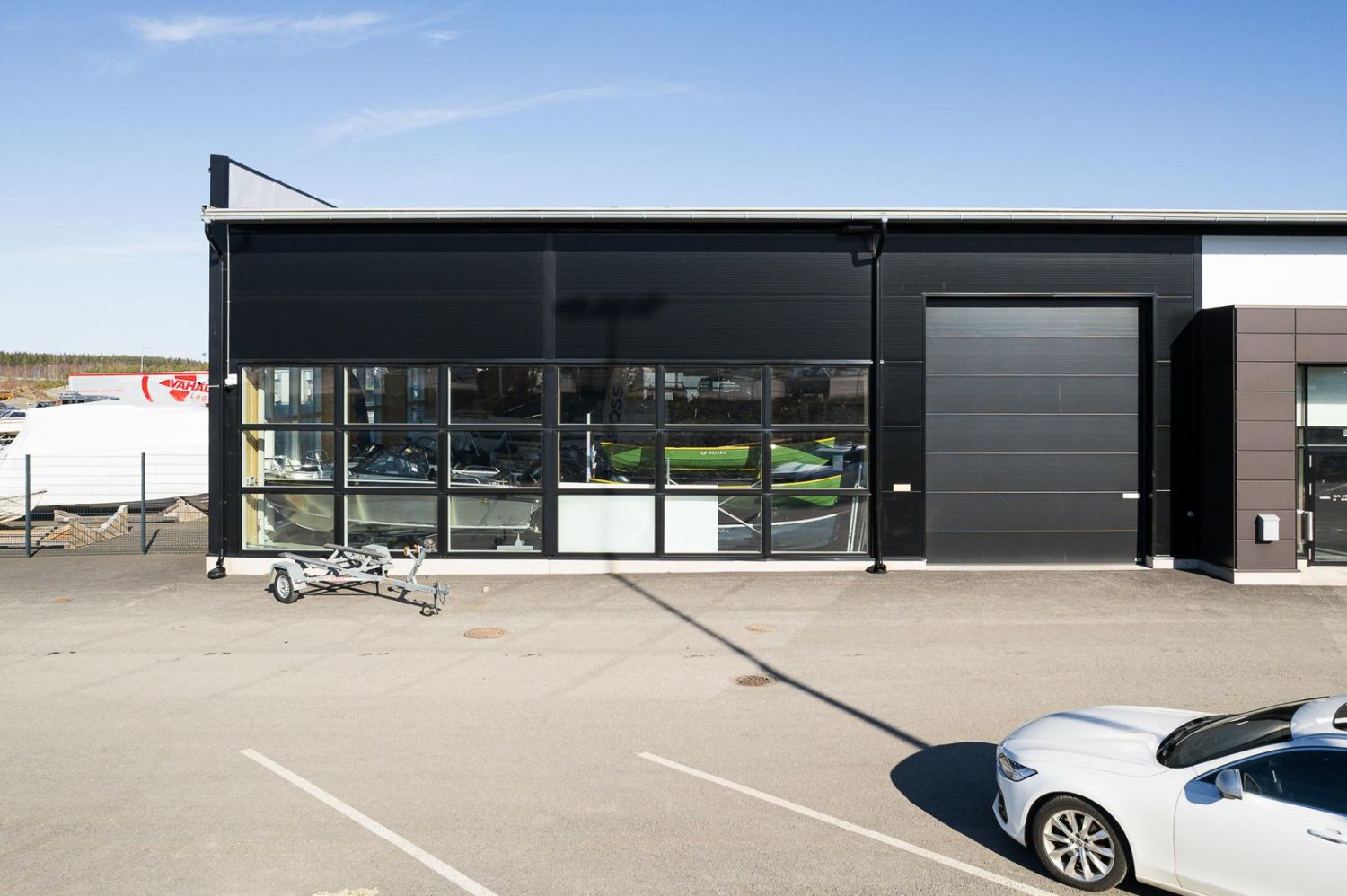 Tyylikästä liiketilaa Linnakalliossa 600m2
