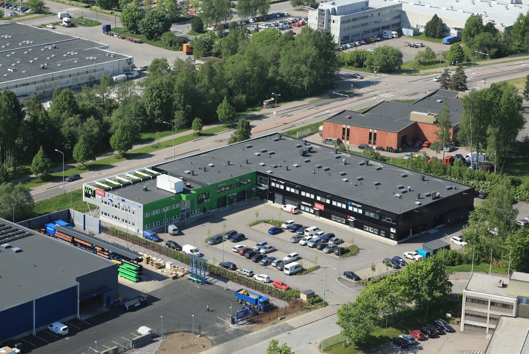 Avia Work & Trade Center tarjoaa monikäyttöisiä myymälä-, näyttely-, toimisto-, huolto ja asennus sekä varastotiloja kes...