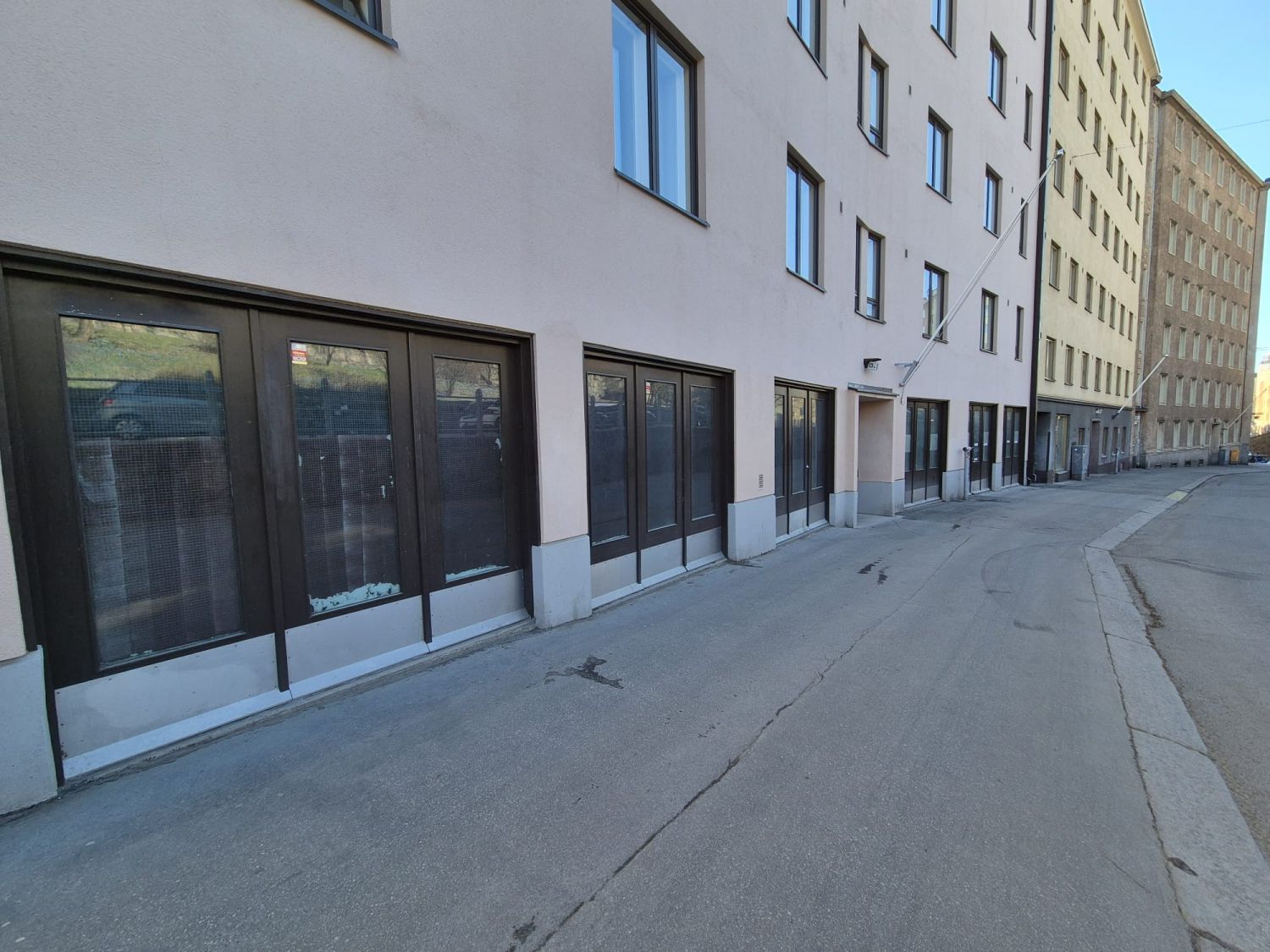 Monikäyttöinen ja toimiva toimitila erinomaisella sijainnilla Helsingin Kalliossa. Tämä Pengerkatu 13 B:ssä sijaitseva t...