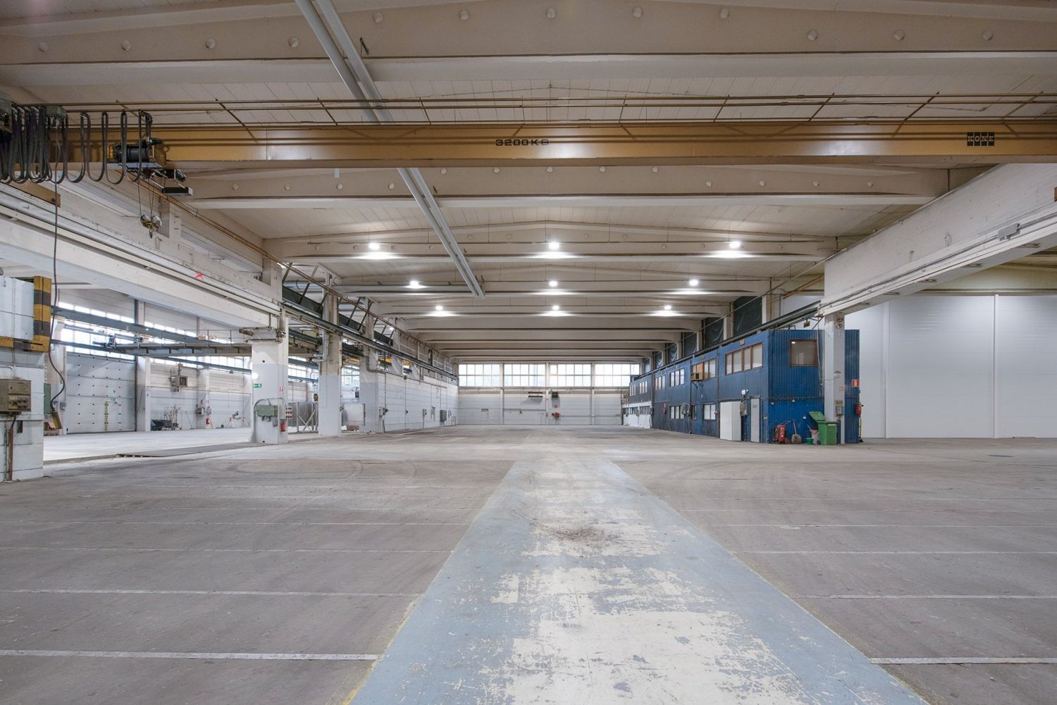 Vuokrataan 8 - 11,6 metriä korkeaa tuotanto- ja varastotilaa Salpakankaan teollisuusalueelta Hollolassa, yhteensä 20.000...