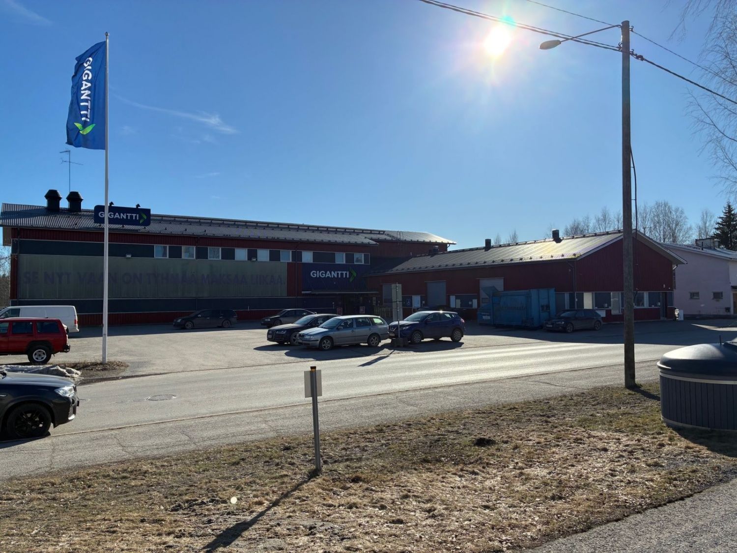 Toimitilakiinteistö 1590m² omalla tontilla