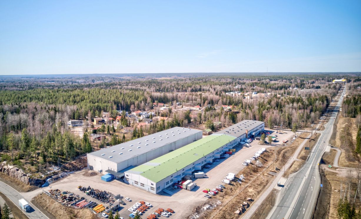 Alaniementie 2 - Varasto 4 812,5 m2
