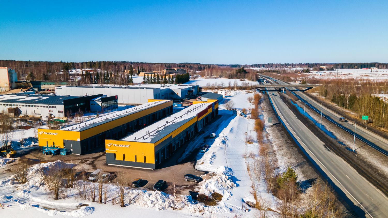 Julkisivu