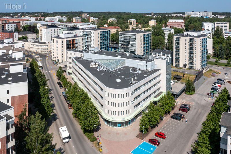 Vuokrataan toimitila hyvällä sijainnilla lähellä Tampereen keskustaa. Kohde sijaitsee Tampereen raitiovaunulinjan välitt...