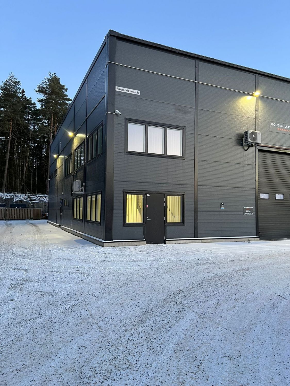 Vuokrataan 2020 valmistunut toimistotila Kaarinan Piispanristintieltä n. 500 metriä Helsinki-Turku-moottoritiestä. 

Vuo...