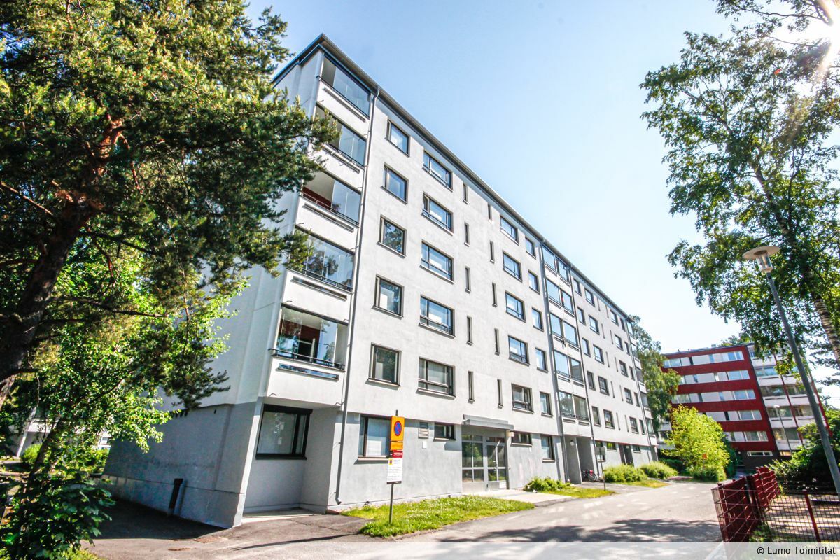 Vuokrataan entinen päiväkotitila varastokäyttöön Vantaan Länsimäessä. Tilassa on useita erikokoisia huoneita. Kiinteistö...