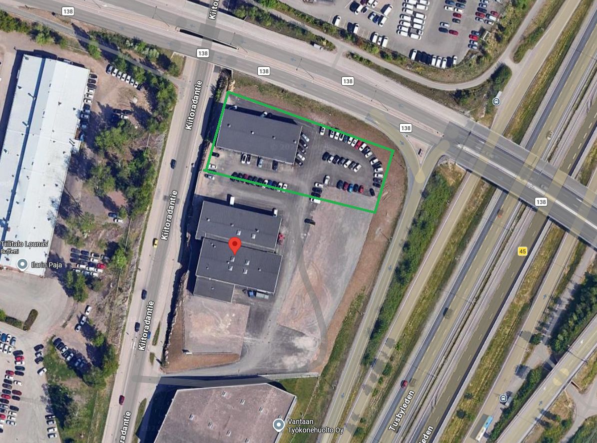 Vuokrattavana monipuolinen noin 900 m²:n teollisuus- ja varastokiinteistö erinomaisella sijainnilla Vantaan Kiitoradantiellä. Kohde tarjoaa korkeaa hallitilaa sekä toimistotiloja erilaisiin yritystoiminnan tarpeisiin.Kiinteistön erittäin laaja piha-alue mahdollistaa tehokkaan ulkovarastoinnin sekä...