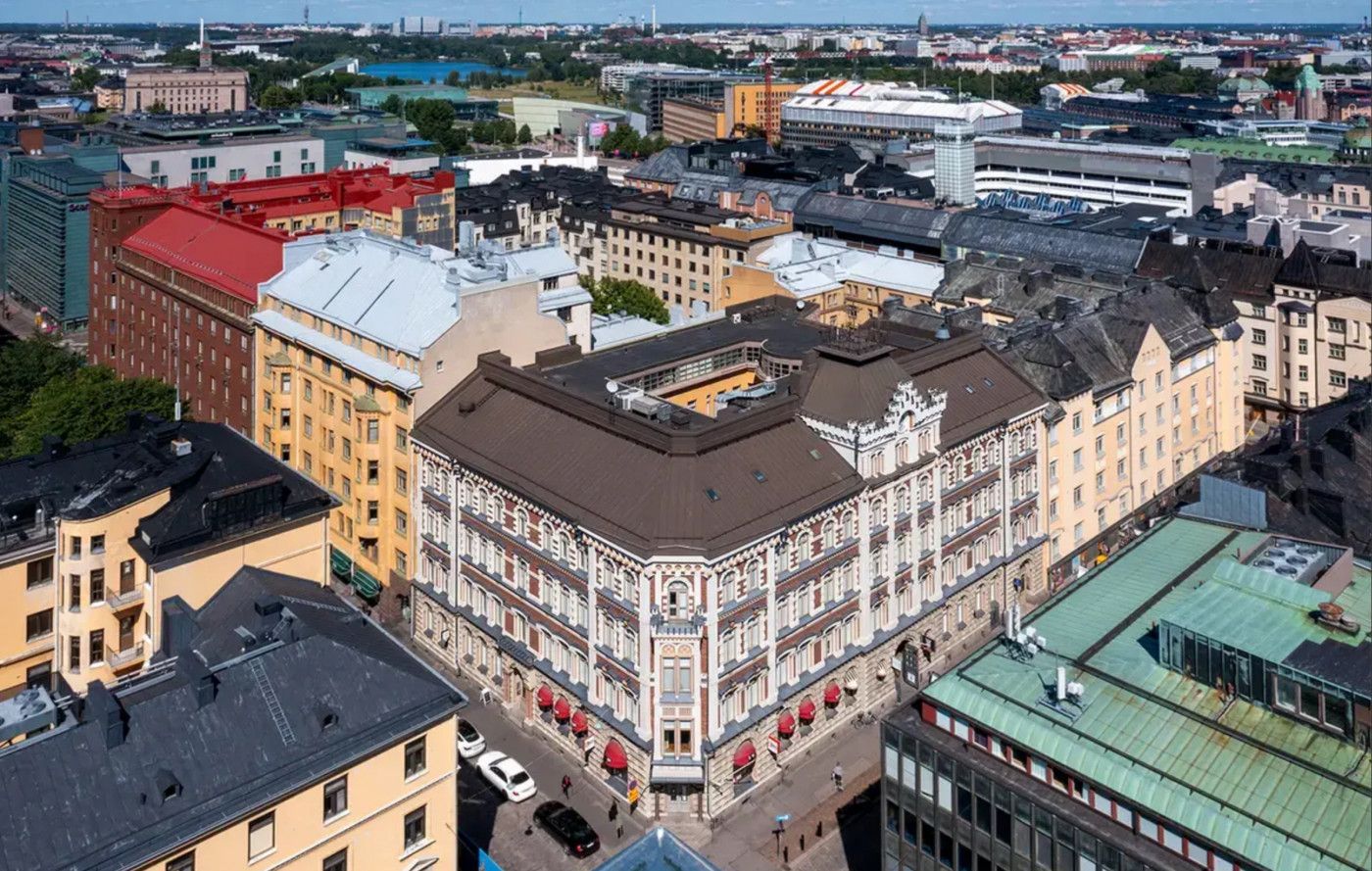 Vuokrataan tehokas ja kompakti 107,5 m2 neljän huoneen toimistotila kiinteistön 5. kerroksesta. Tilan selkeä pohjaratkai...