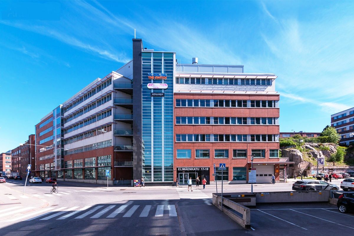 Vuokrataan 6. kerroksen siisti ja tilava 898,5 m2 toimistotila. Valli tarjoaa teollisuushenkiset ja modernit toimitilat ...