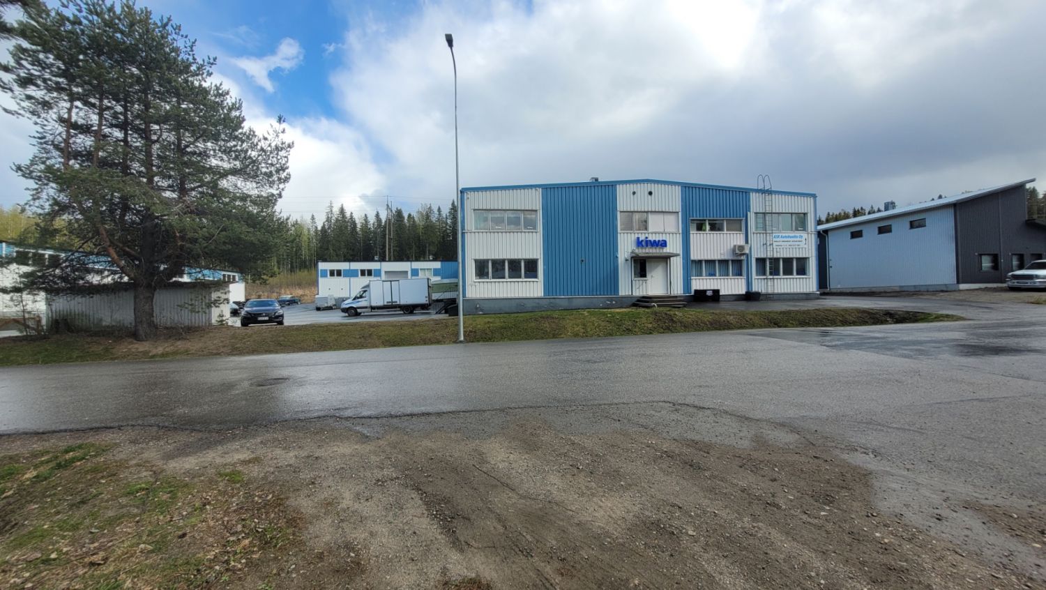 Julkisivu