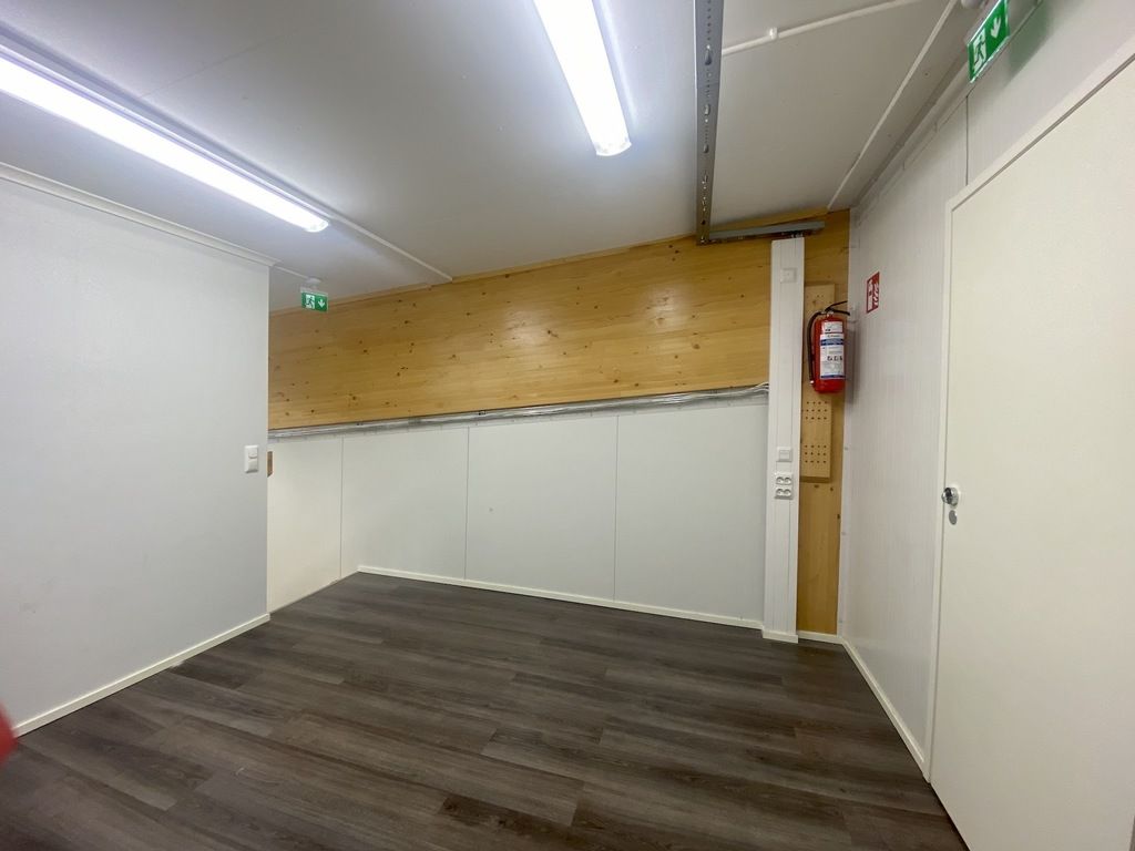 06.jpg