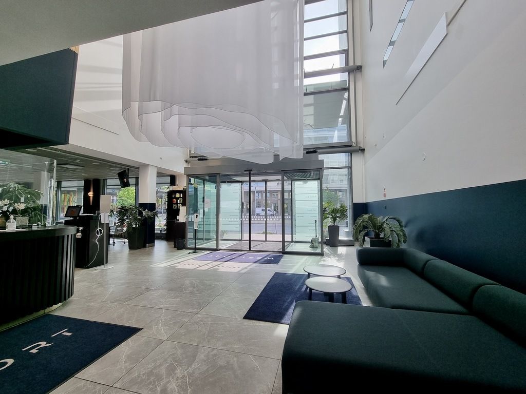 02.jpg