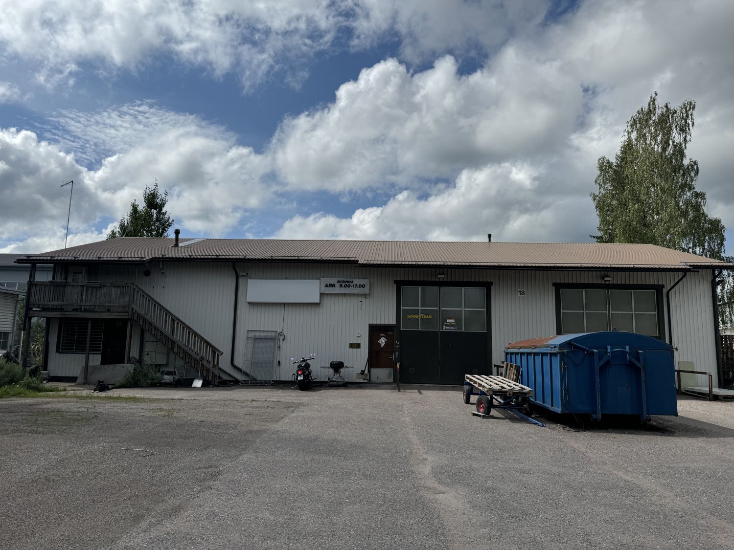 Ahkeralle yrittäjälle on nyt tilaa tarjolla, jo osoite kertoo, minkälaiseen käyttöön tilat soveltuvat, Puurtajankatu on ...