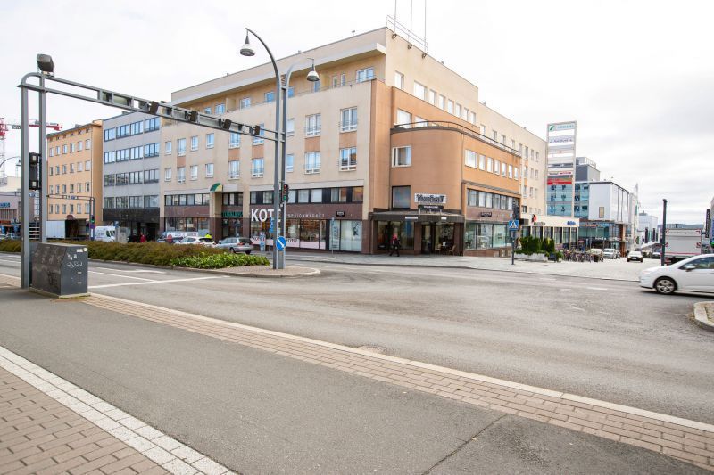 Sisäänkäynti Yliopistonkadulta