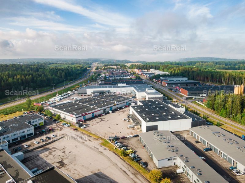 Hyväkuntoinen 626 m² varastotila logistiikkakiinteistöstä Espoon Koskelossa.