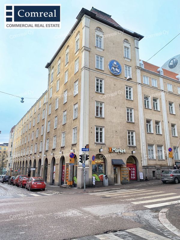 AINUTLAATUINEN LIIKETILA KAMPIN SYDÄMESSÄ


