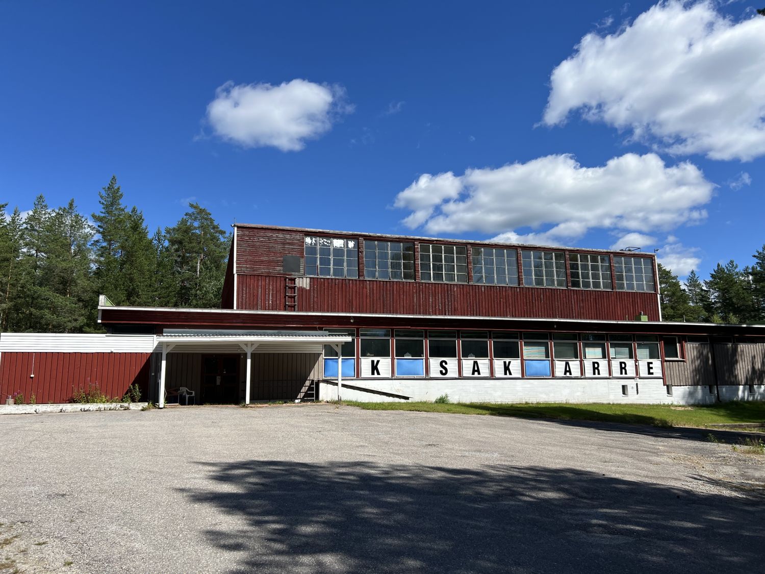Myydään kiinteistöjä omistavan yhtiön osakekanta