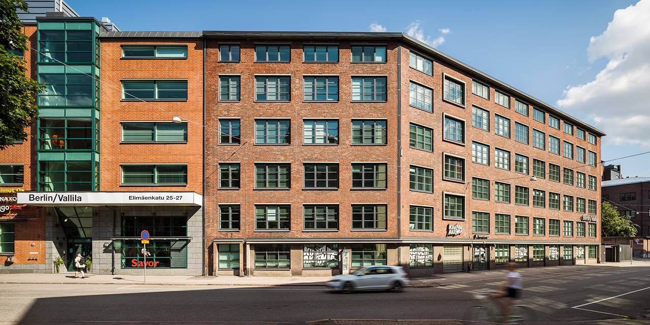 5. kerroksen 1207 m²:n toimistotila Berlin/Vallilassa Vallilan historiallisessa tehdaskorttelissa.