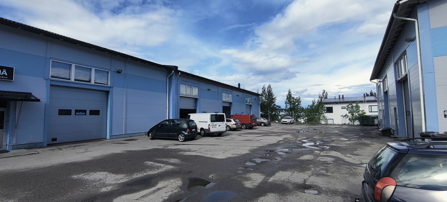 Julkisivu