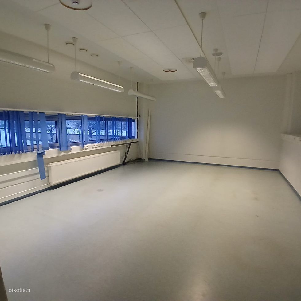 Vuokrattavana siisti ja monikäyttöinen 95 m² toimisto- tai liiketila erinomaisella sijainnilla Varkauden keskustassa, Re...