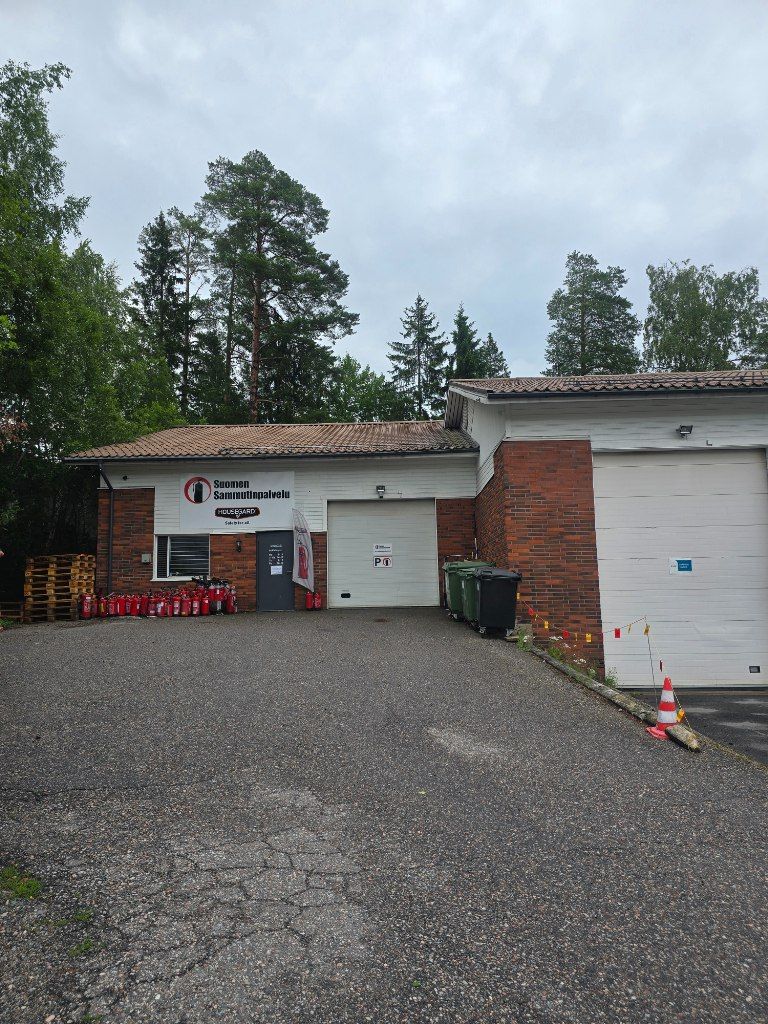 Halli-toimistokokonaisuus Kaarinan Krossissa