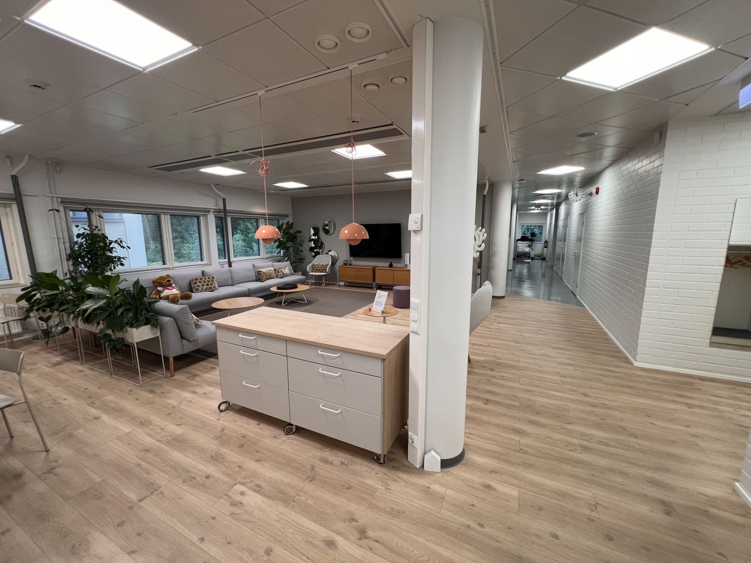 Hyvin varusteltua toimistotilaa ja varastoa läheltä keskustaa puistomaisella tontilla. Hyvät parkkimahdollisuudet myös a...