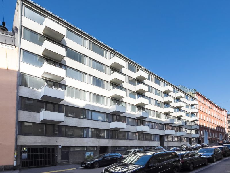 Katutason 234 m² työ-/varastotila Punavuoressa.