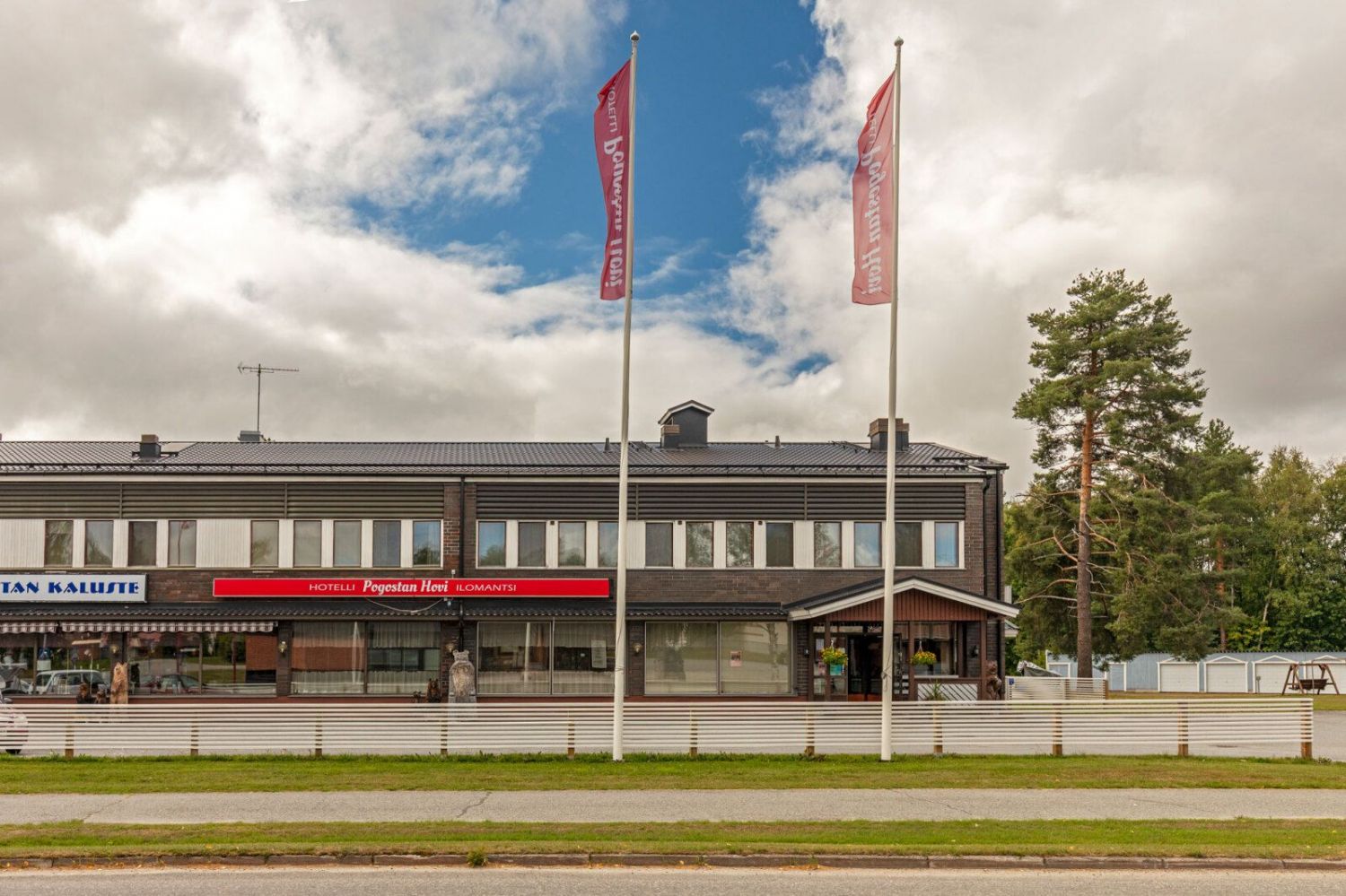 Ainutlaatuinen Pogostan Hotelli