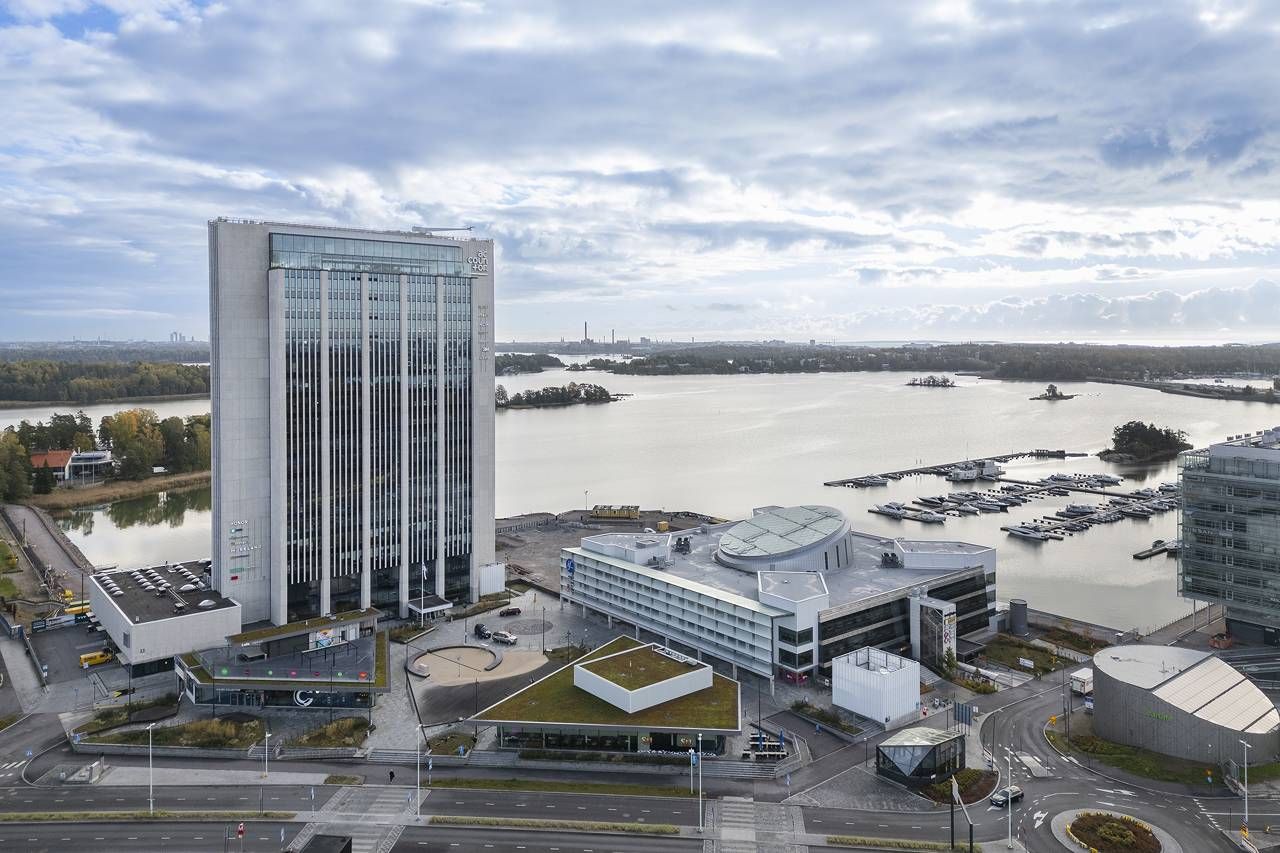 19. kerroksen 452 m²:n avotoimisto upeilla merimaisemilla Keilaniemessä Finago Towerissa.