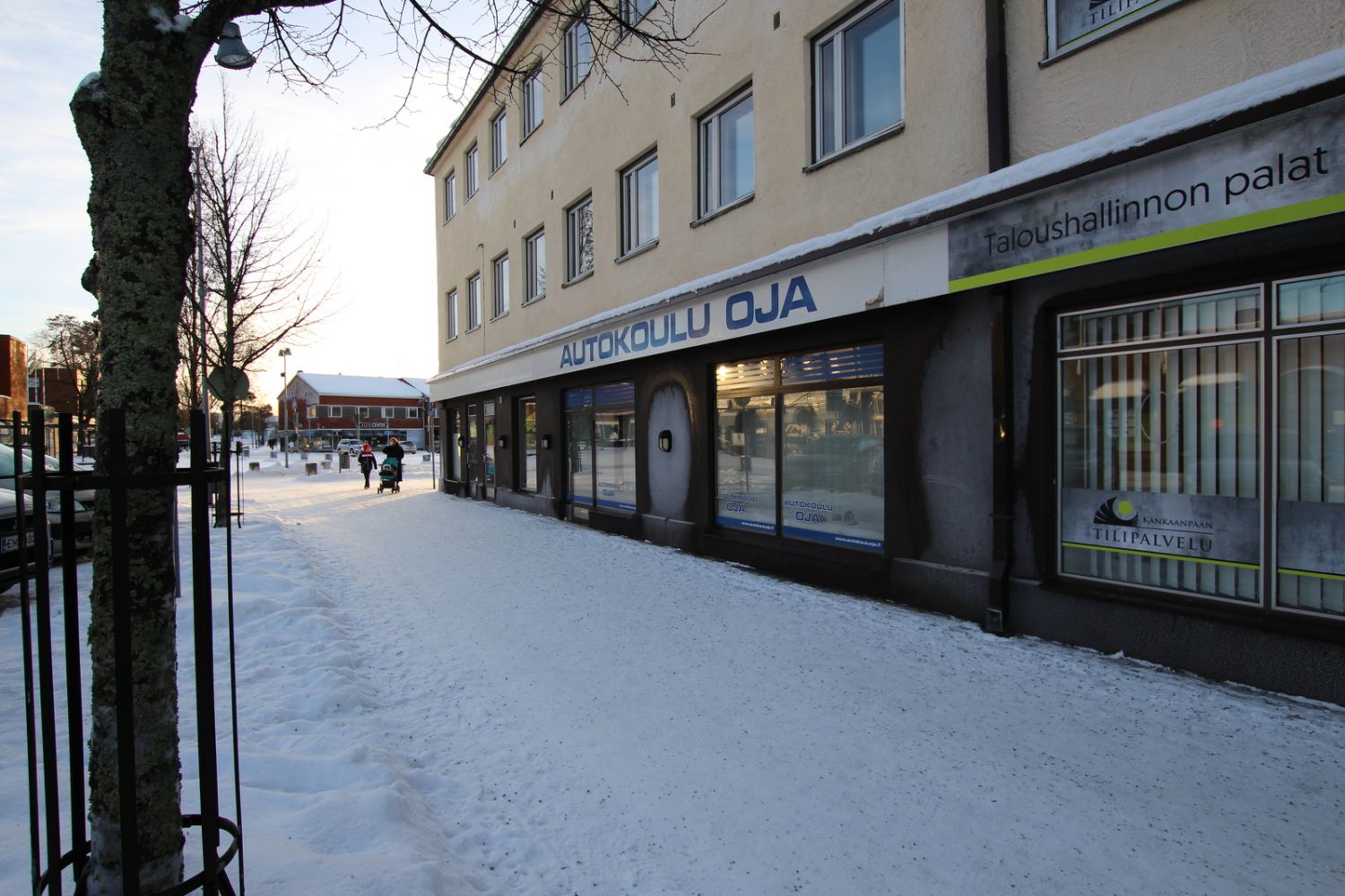 Keskeisellä paikalla oleva monien mahdollisuuksien liiketila nyt kaikkien saatavilla!
Tilava, katutason liiketila Soini...