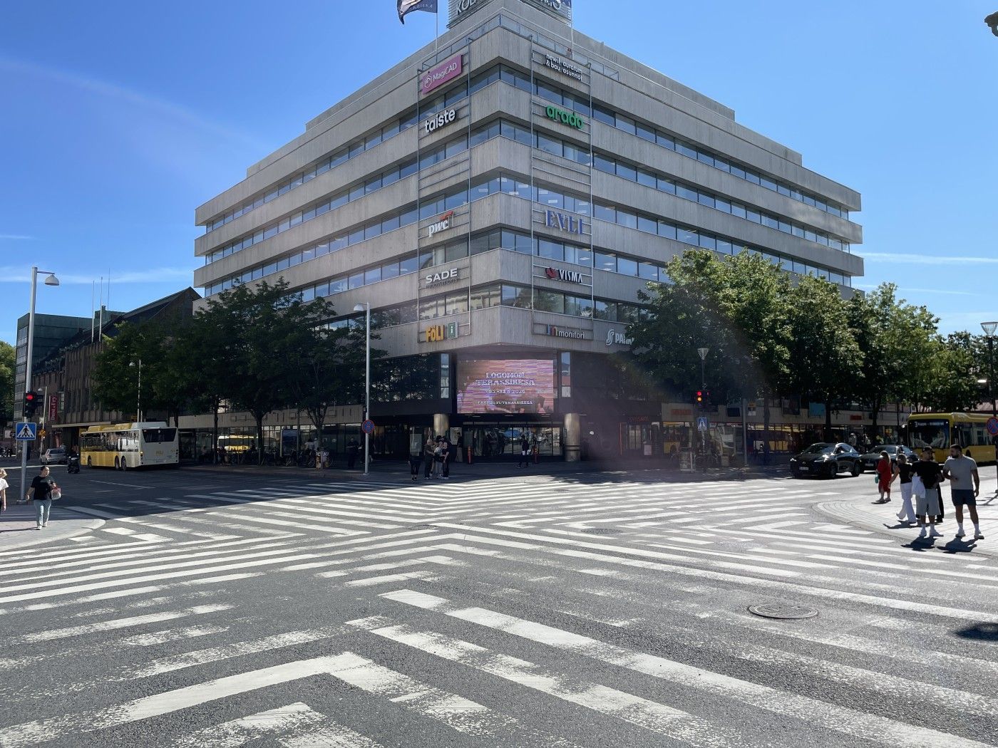 Vuokrattavana 5. kerroksen 305 m² toimistotila Turun ydinkeskustasta osoitteesta Aurakatu 8, Turku.
Maineikkaan Kop-Kolm...