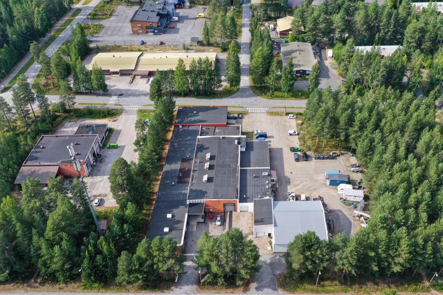 Vuokrataan kylmää varasto/hallitilaa Tahkon ja Nilsiän alueelta. 