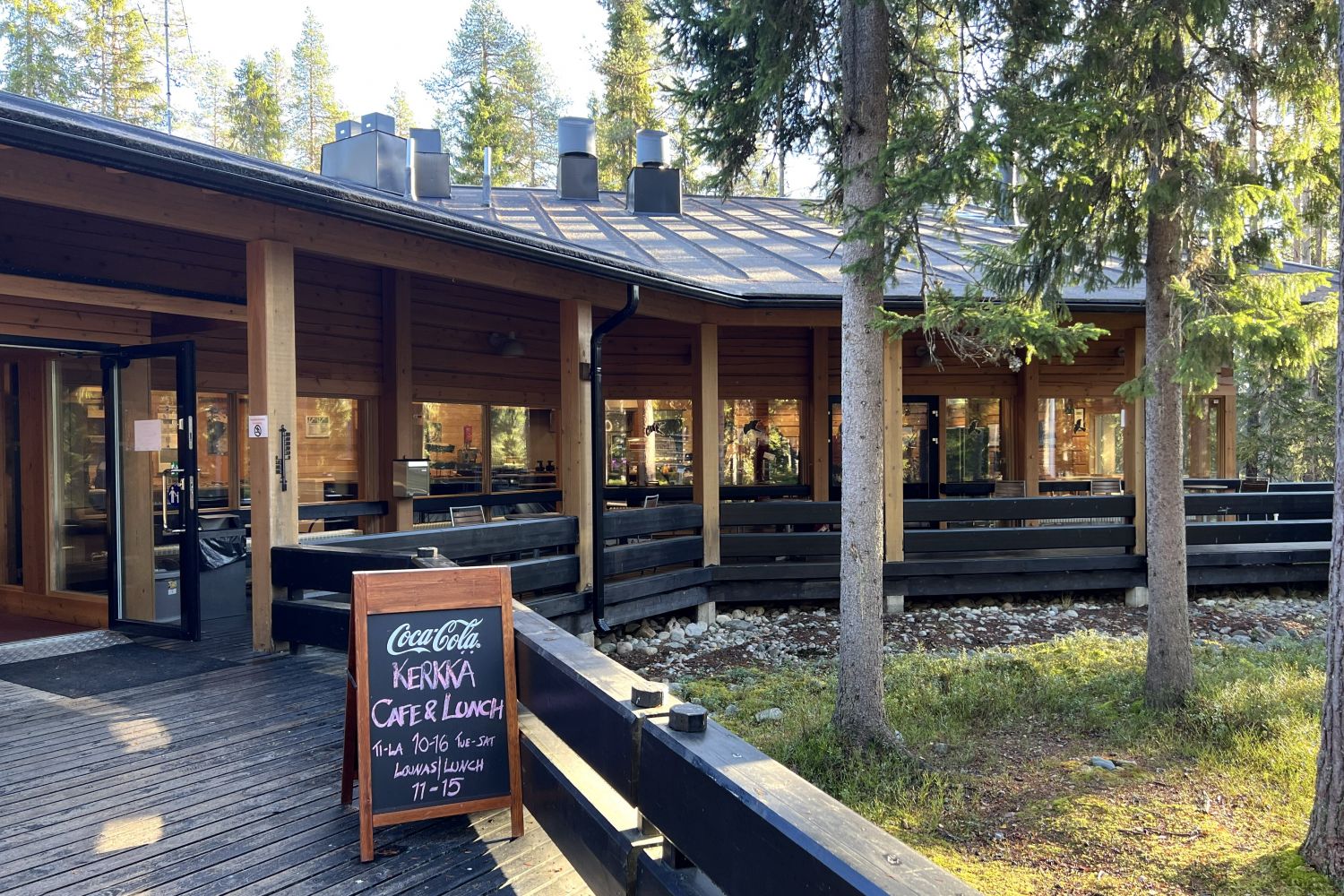 Sisäänkäynti