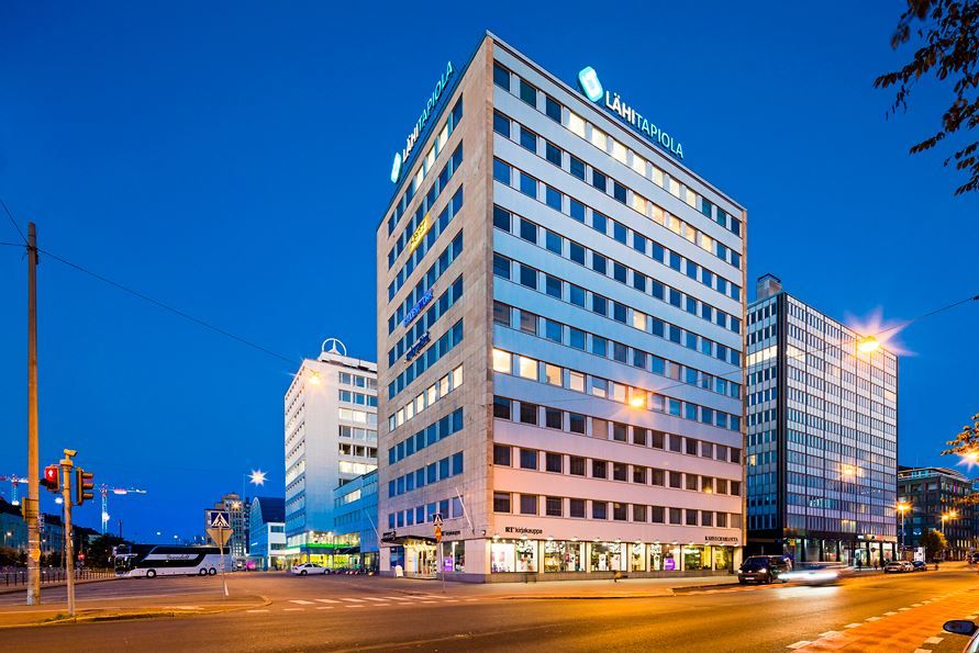 Ihana toimistotila moninaiseen käyttöön. Avotoimistoa ja erillisiä neuvotteluhuoneita. Näköalapaikka keskellä Helsinkiä....