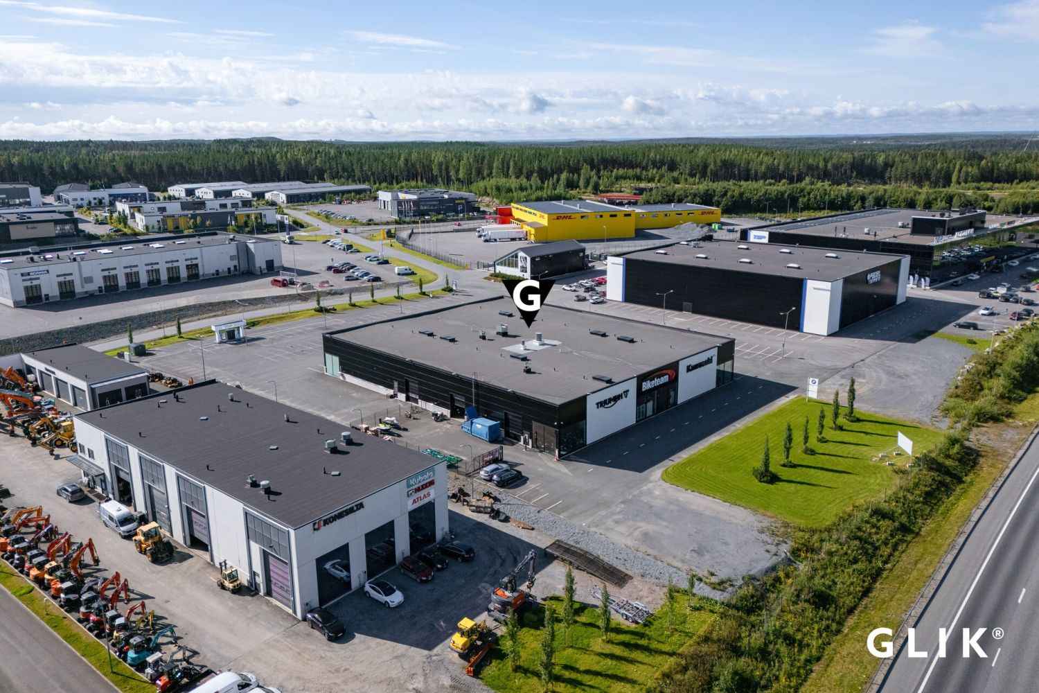 Pirkkalan Linnakalliossa, vapautumassa näyttävä liiketila. Toimitila on katutasossa. Tilassa on yksi nosto-ovi ja erilli...