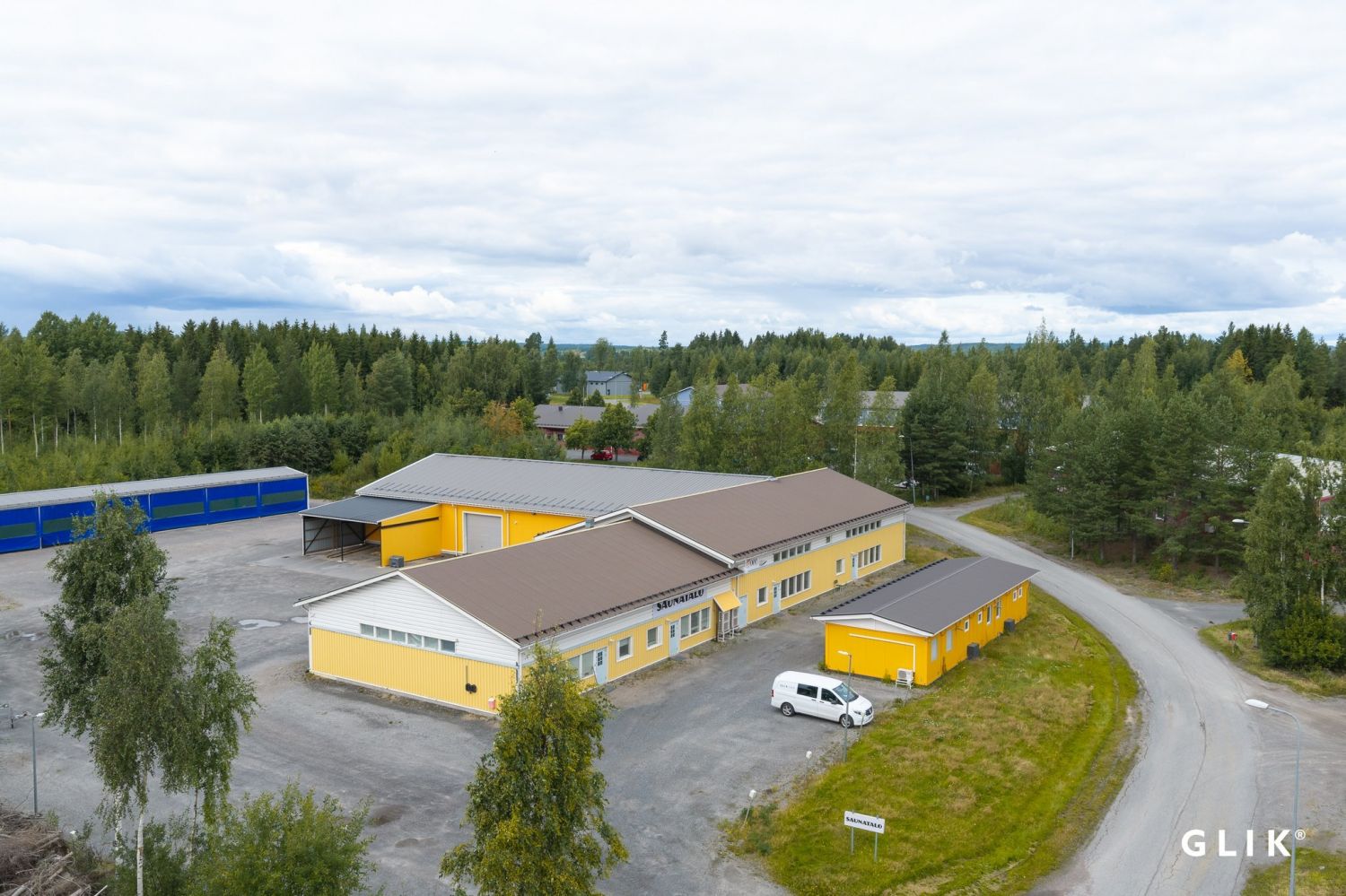 Monipuolinen tuotanto- ja varastotila loistavalla tontilla Orivedellä

Tämä kattava 1388 neliön kiinteistö tarjoaa erino...