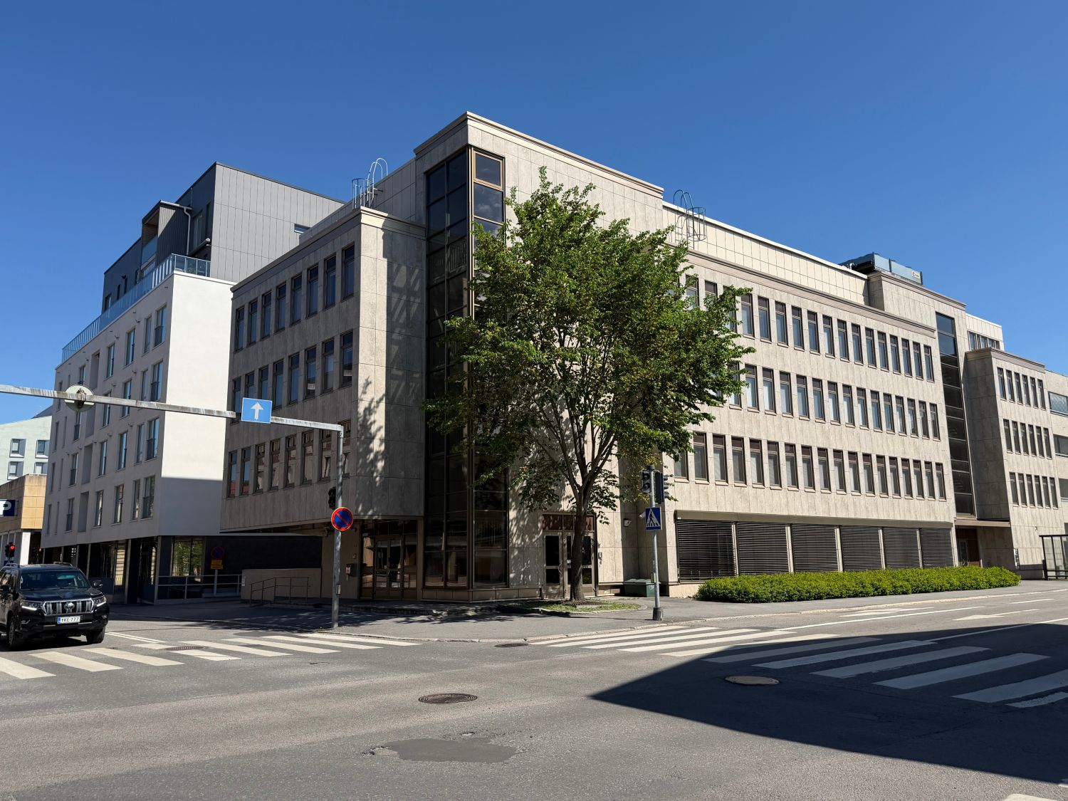 Monipuolinen toimistokokonaisuus erinomaisella sijainnilla
Tarjolla harvinainen mahdollisuus hankkia oma toimistokiintei...