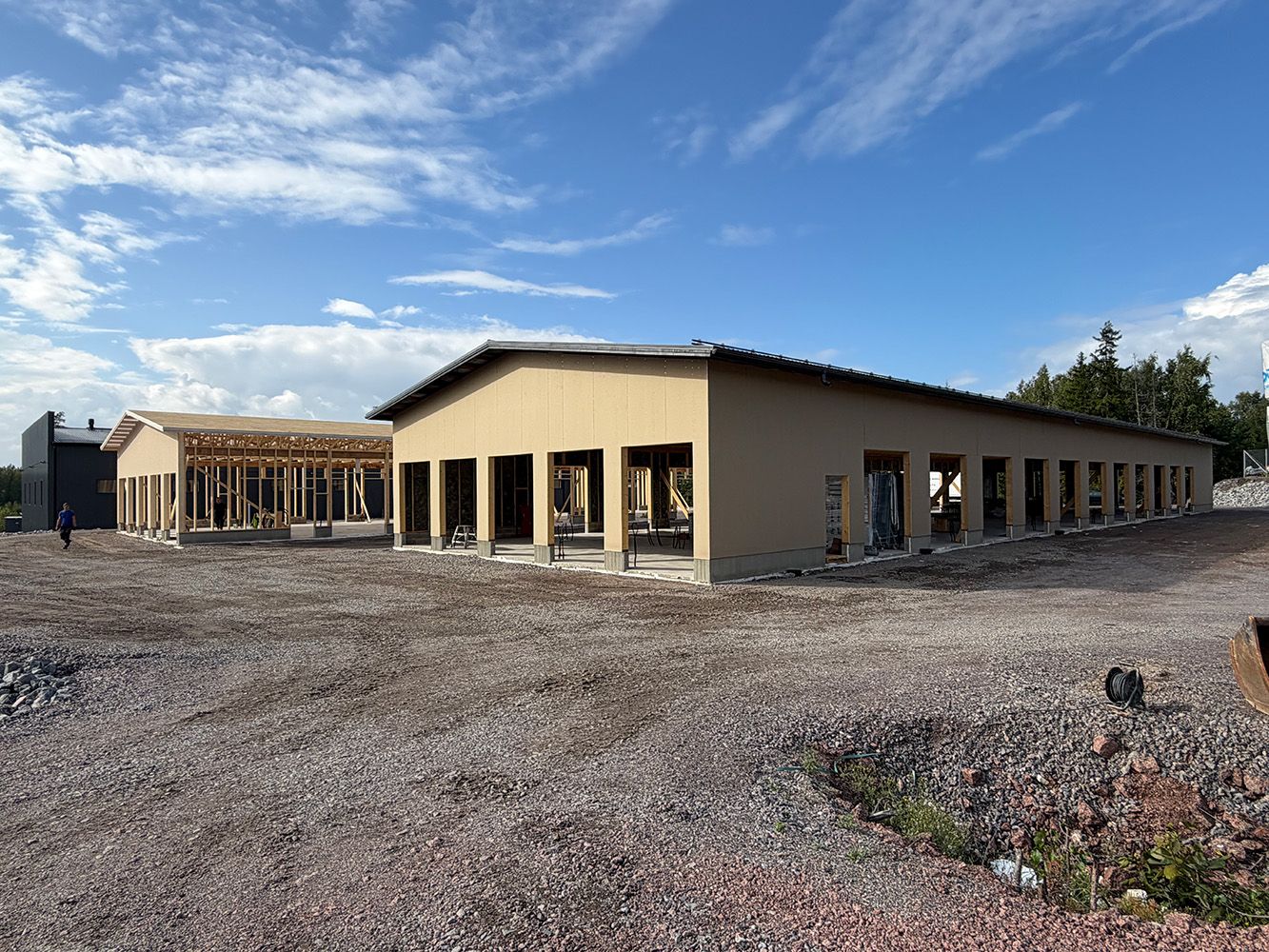 Ennakkomyynnissä hallitiloja Strömsby Kirkkonummi
