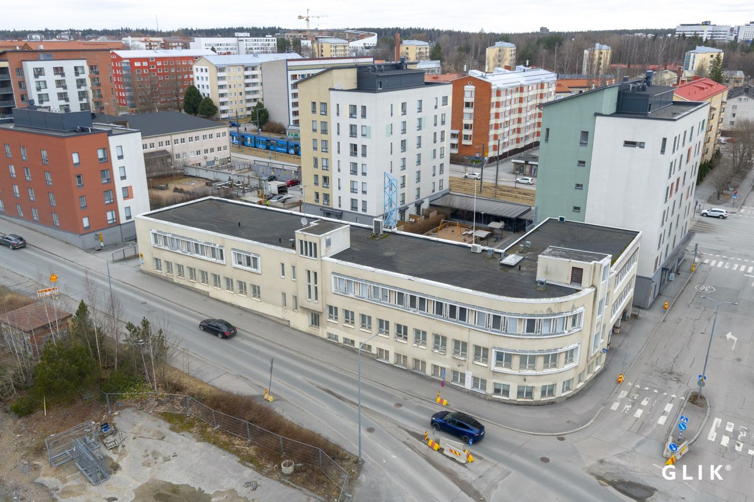 Vuokrataan noin 152 m2 edullista toimistotilaa Kalevasta Takojankadulta. Tila sijaitsee 3 kerroksessa, näkymät sisäpihal...