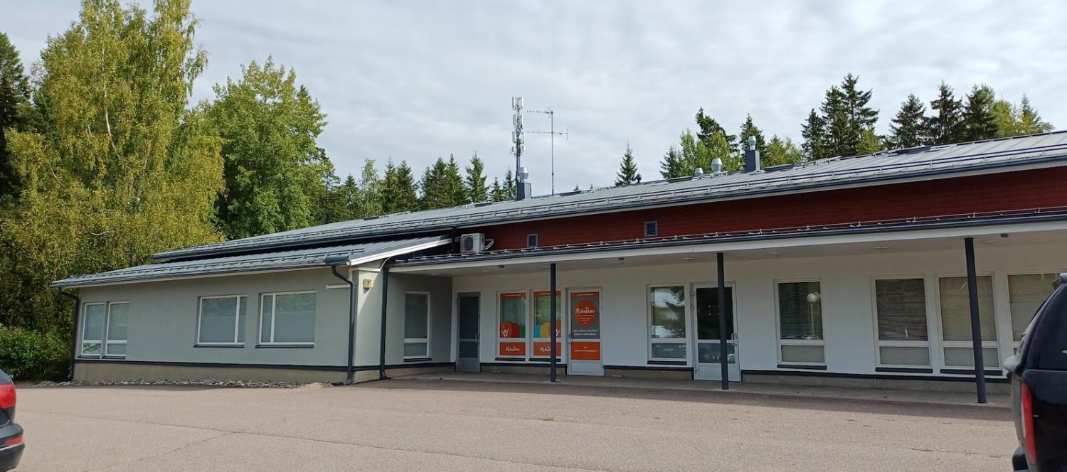 Vuokrattavana hyväkuntoinen toimitila ( 159 m2) rauhalliselta Patomäen alueelta. Tila sijaitsee katutasossa ja siihen on...