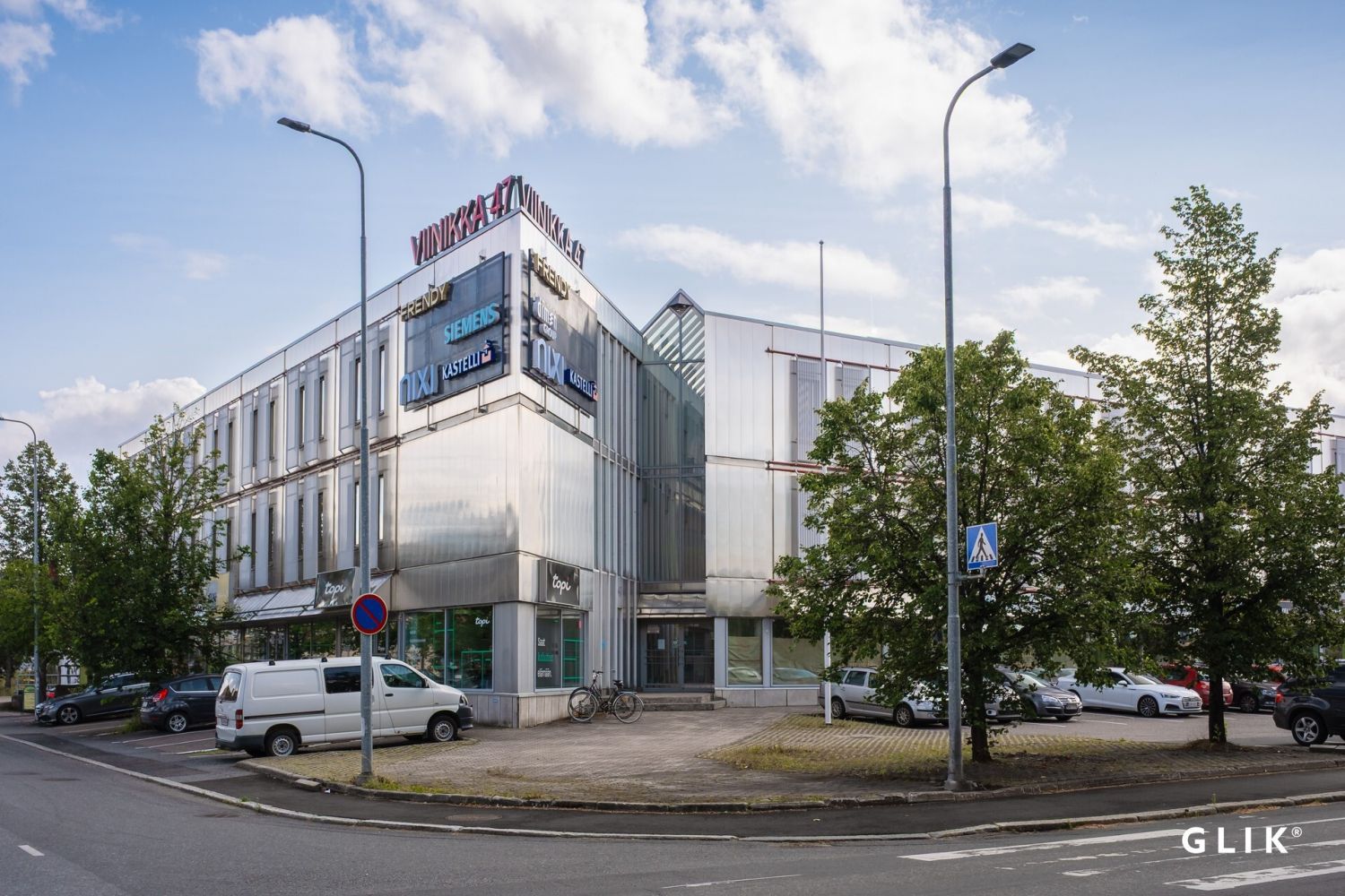Vapautumassa Viinikasta, 1.10.2026 moderni ja korkeatasoinen 293m2 toimistohuoneisto 2. kerroksessa. 
Tila on ollut IT a...