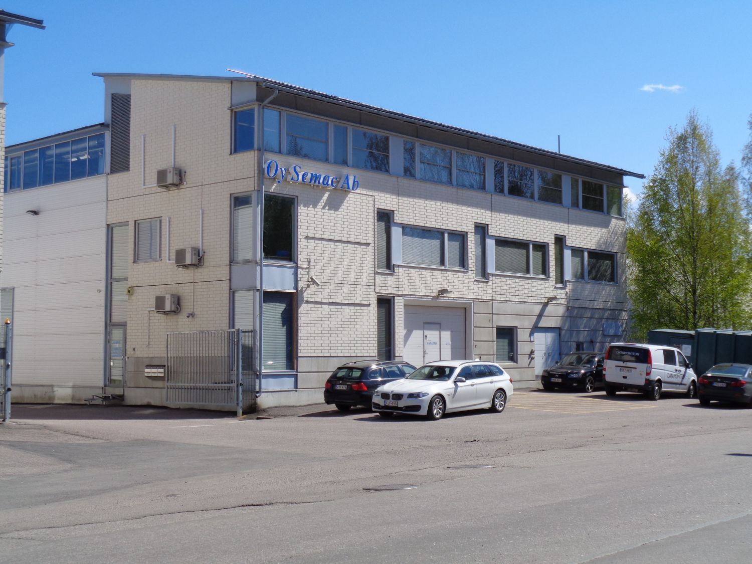 Hyväkuntoinen toimisto,kerrosala 140 m2, 3 krs, ilmastointi.