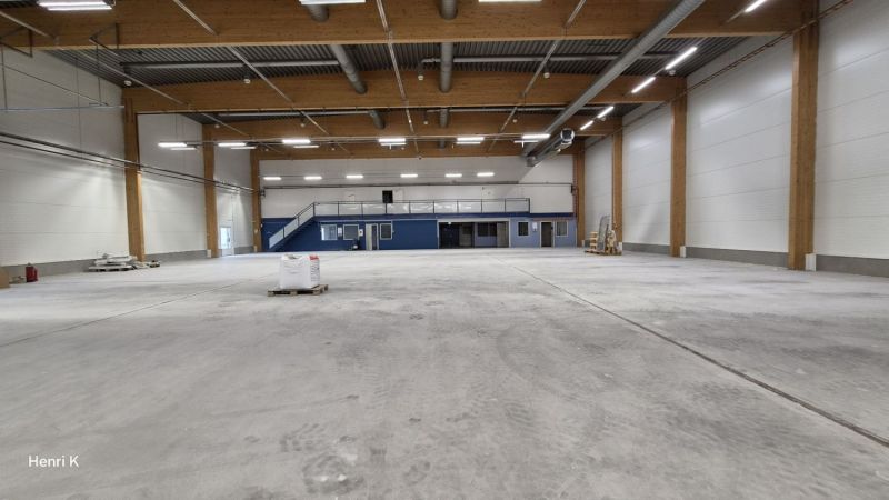 Tuotanto- / varastotila isompi halli