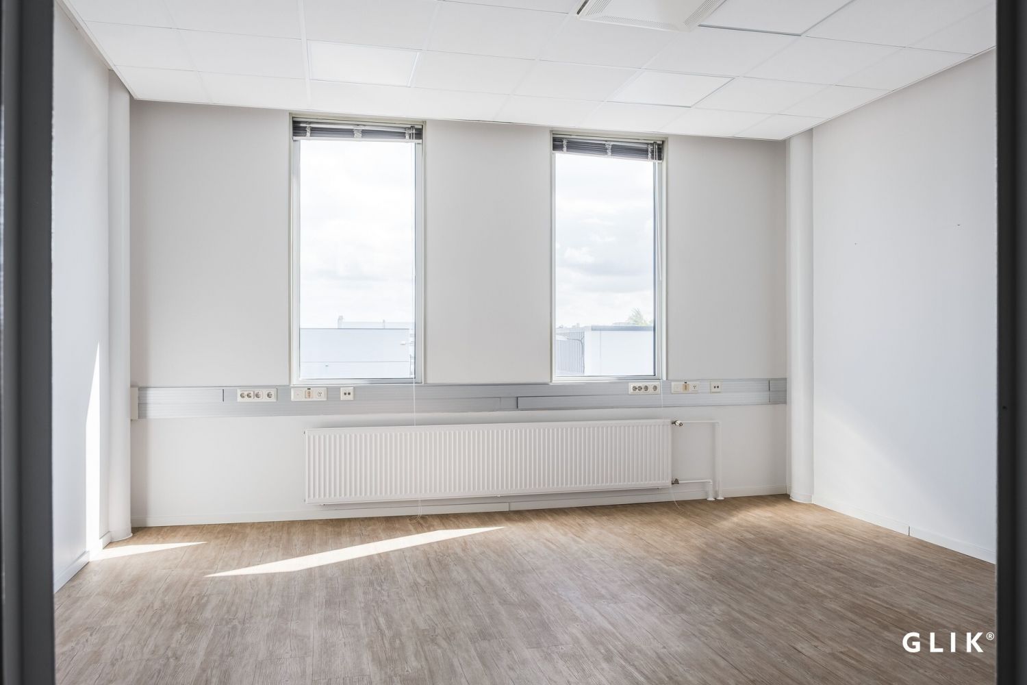 erillinen huone 