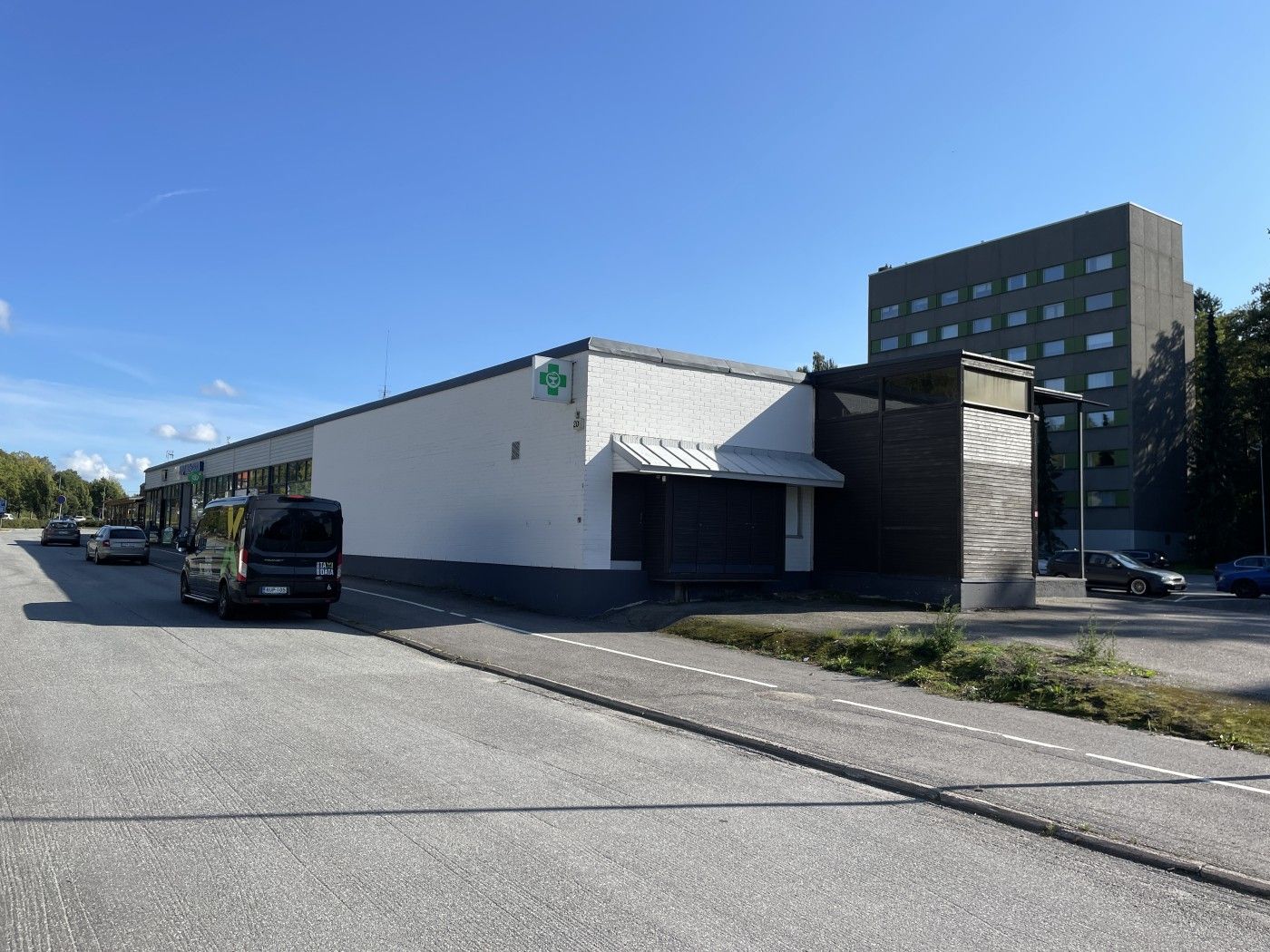 Vuokrattavana n. 150 m² toimitilaa osoitteessa Pernontie 20, Turku. 
Kyseinen tila on hyväksytty puutyöverstaaksi, mutta...