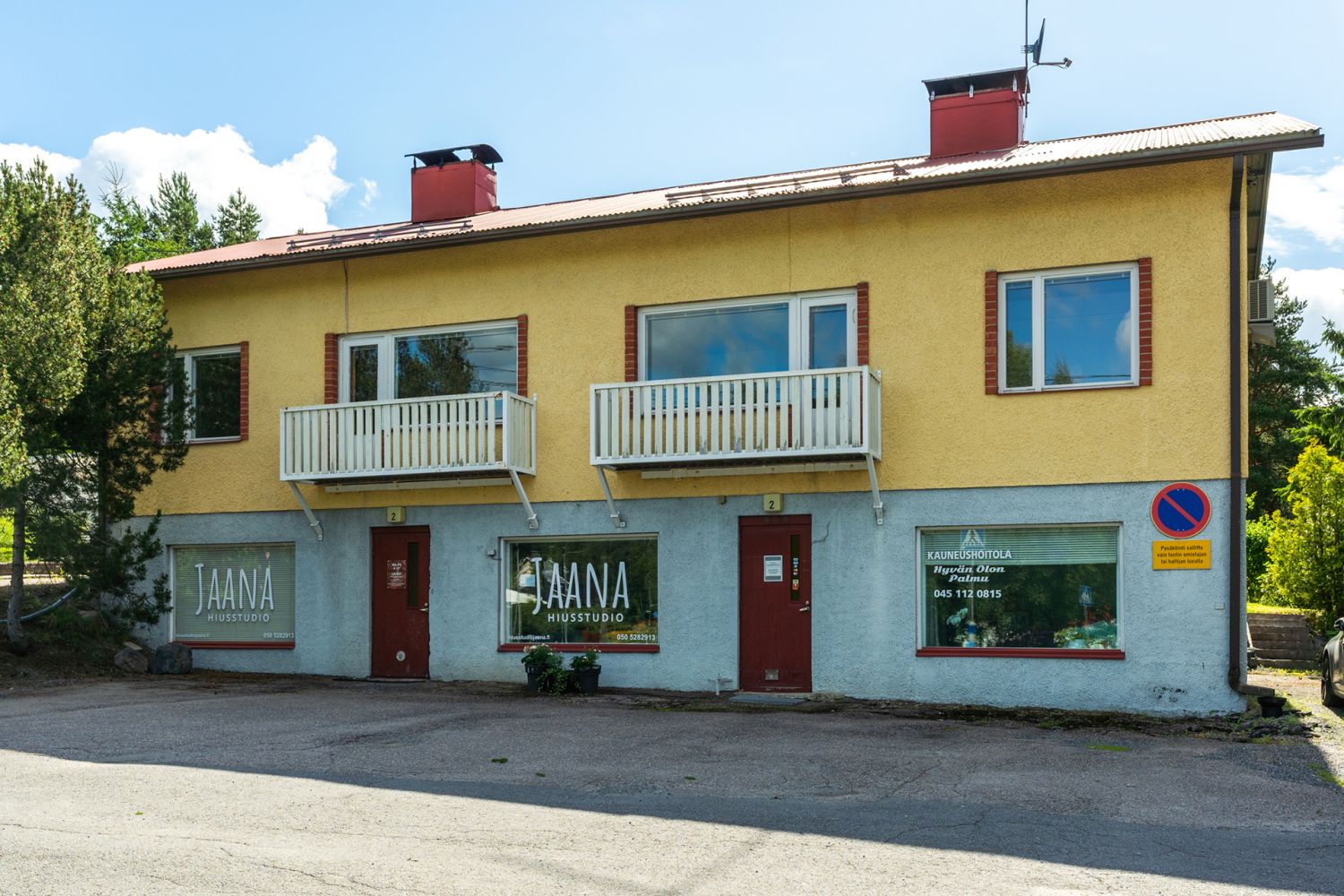 Valoisa ja monikäyttöinen liiketila Siivikkalassa!Tämä noin 25,60 neliön kompakti liiketila tarjoaa erinomaiset puitteet unelmiesi toteuttamiseen. Sijainti rauhallisella ja viihtyisällä Siivikkalan alueella Ylöjärvellä luo kodikkaan ja lähestyttävän ympäristön yrityksellesi. Tila soveltuu erinomai...