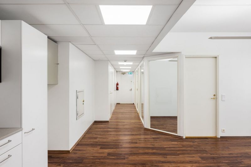 82 m²