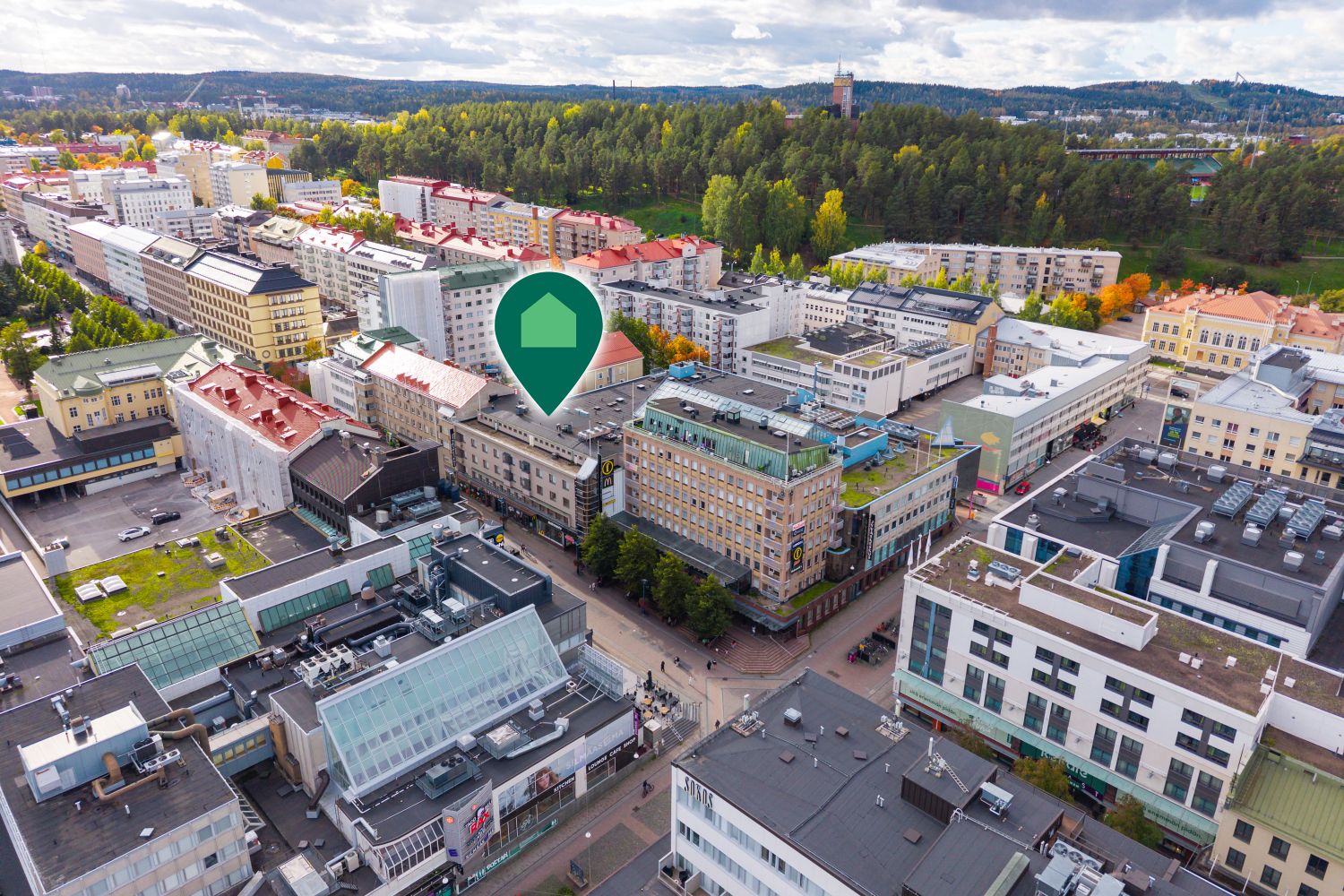 Tehokas toimistotila aivan ydinkeskustassa!

Siisti ja kaikki peruspuitteet täyttävä toimistotila hissitalon toisessa ke...