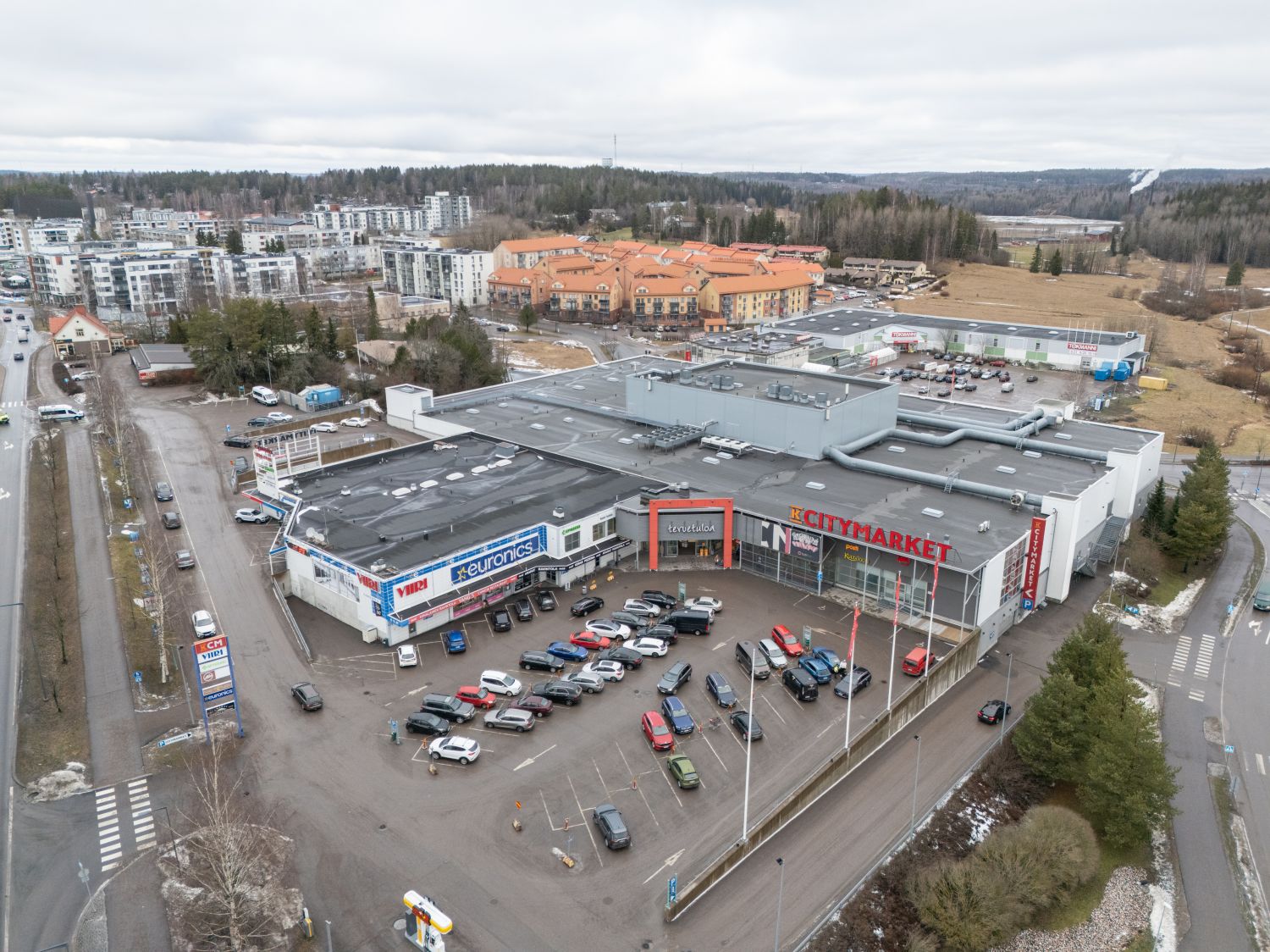 Vuokrattavana n. 97 m² kokoinen liiketila Klaukkalan keskustassa Kauppakeskus Viirissä. Liiketila sijaitsee kauppakeskuk...