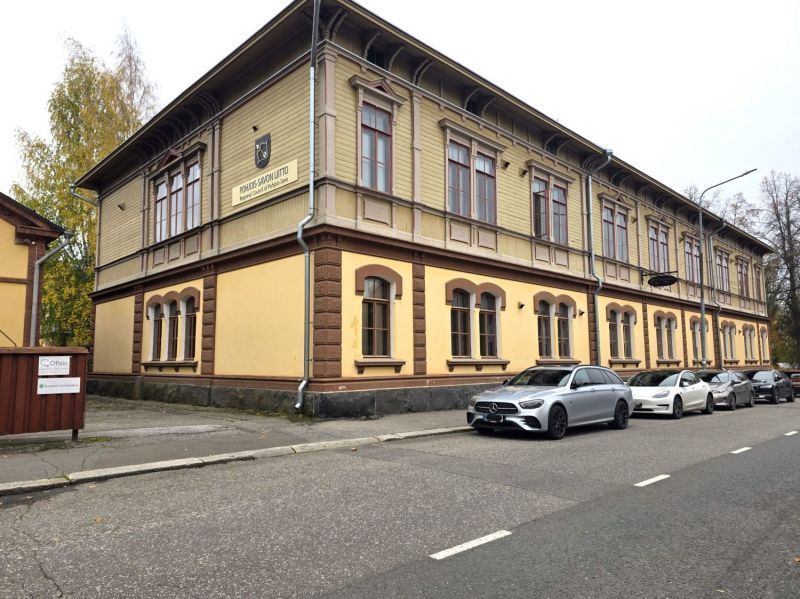 Vuokrattavana toimiva ja helposti kalustettava 27 m² toimistotila Sepänkatu 1:ssä, lähellä Kuopion keskustaa ja Väinölän...